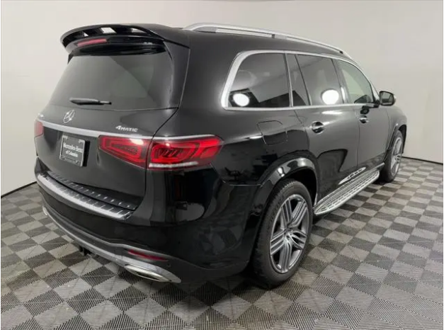 Mercedes-Benz GLS 580 4MATIC image 3