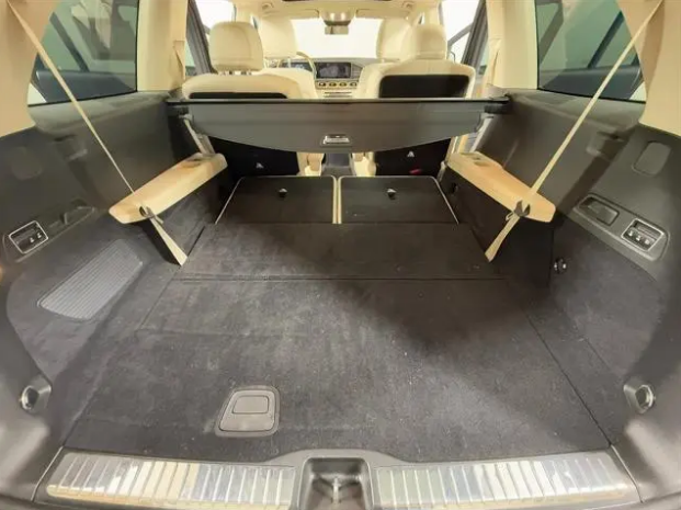 Mercedes-Benz GLS 580 4MATIC image 17