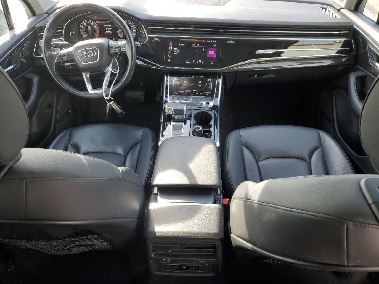Audi Q7 Premium Plus image 2