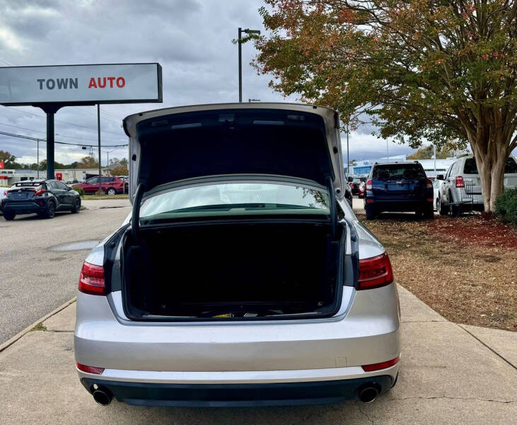 Audi A4 Premium Quattro image 10