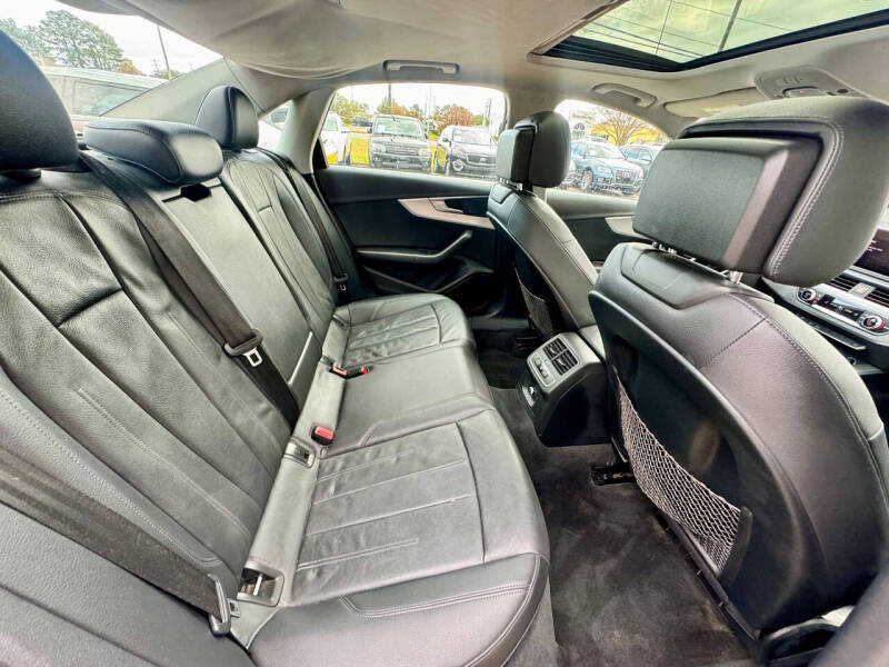 Audi A4 Premium Quattro image 13