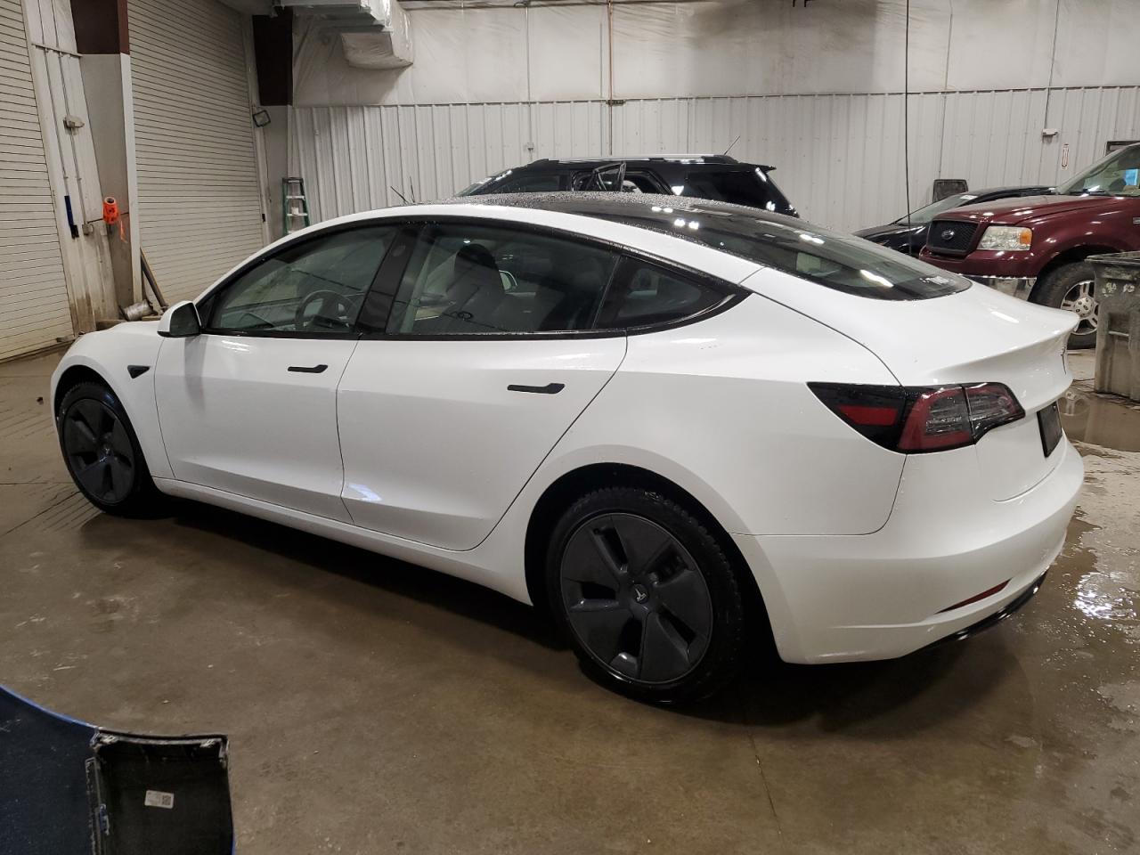 Tesla Model 3 image 4