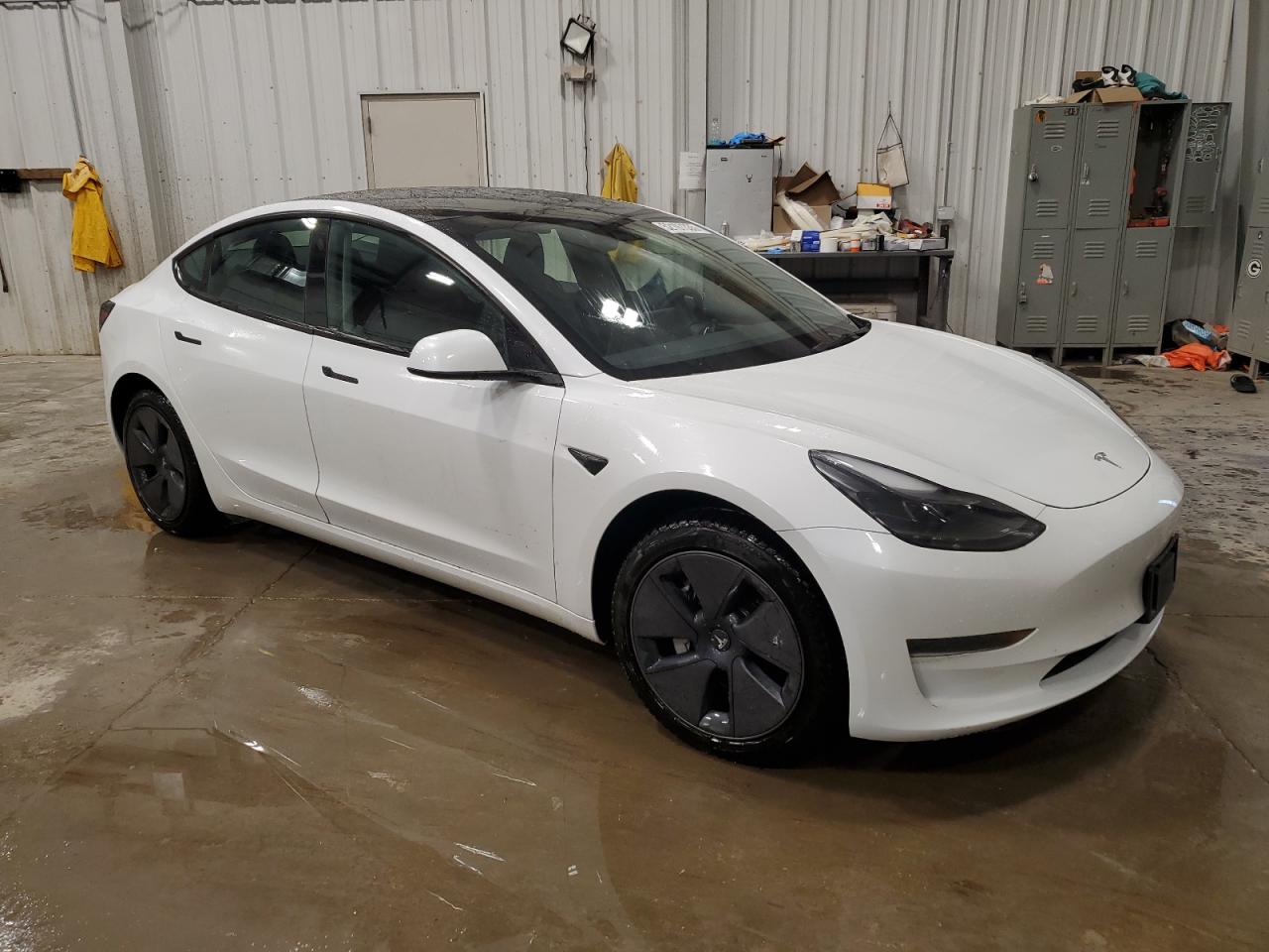 Tesla Model 3 image 2