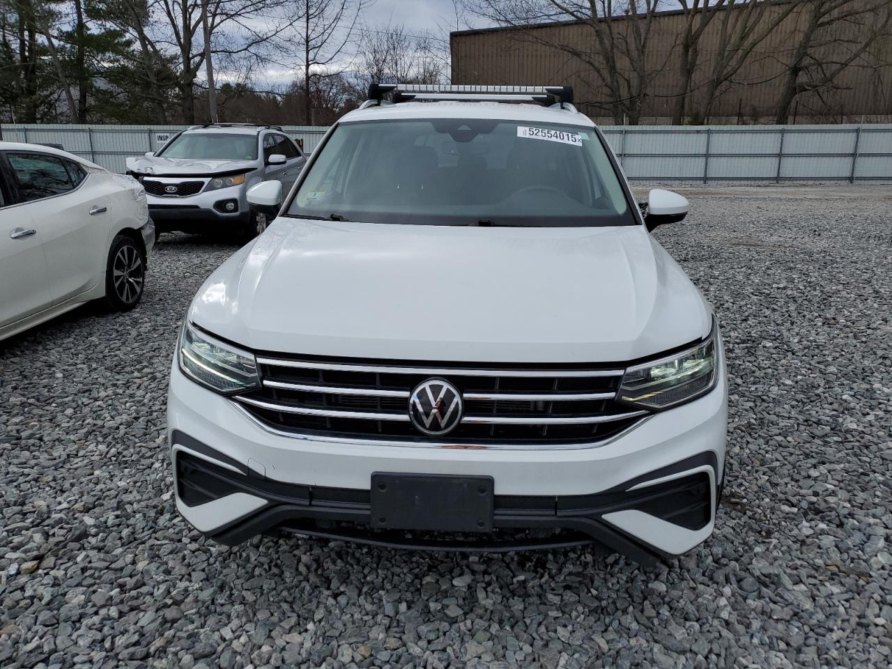 Volkswagen Tiguan SE image 5