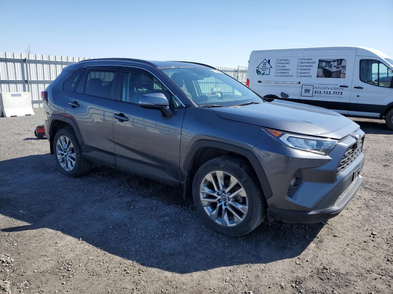 Toyota RAV4 image 4