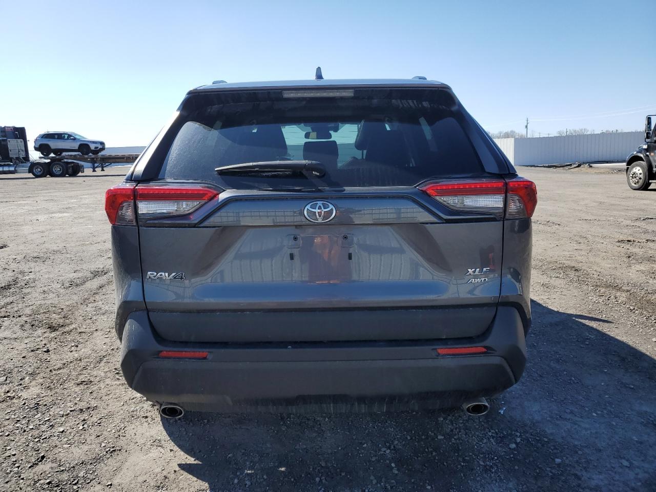 Toyota RAV4 image 6