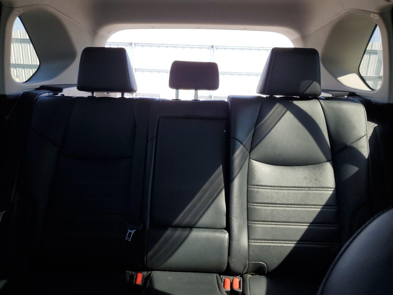 Toyota RAV4 image 11