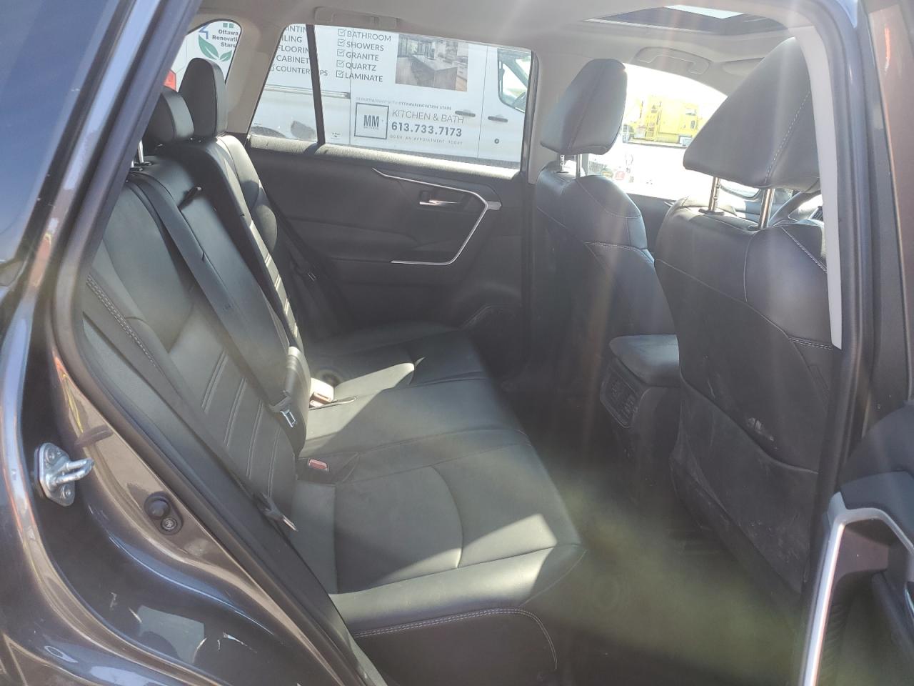 Toyota RAV4 image 10