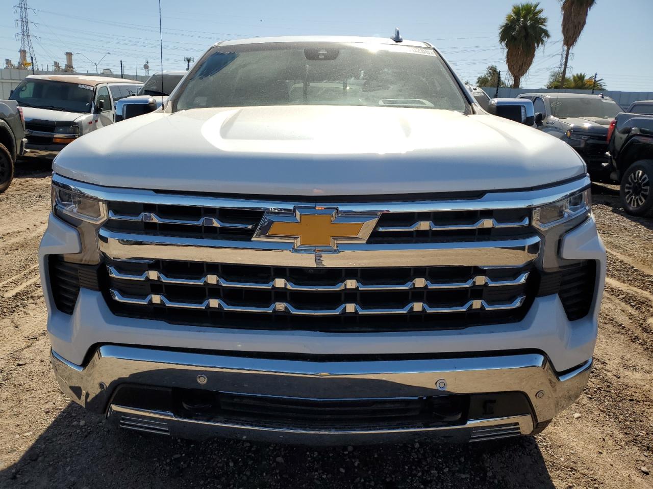 Chevrolet Silverado image 5