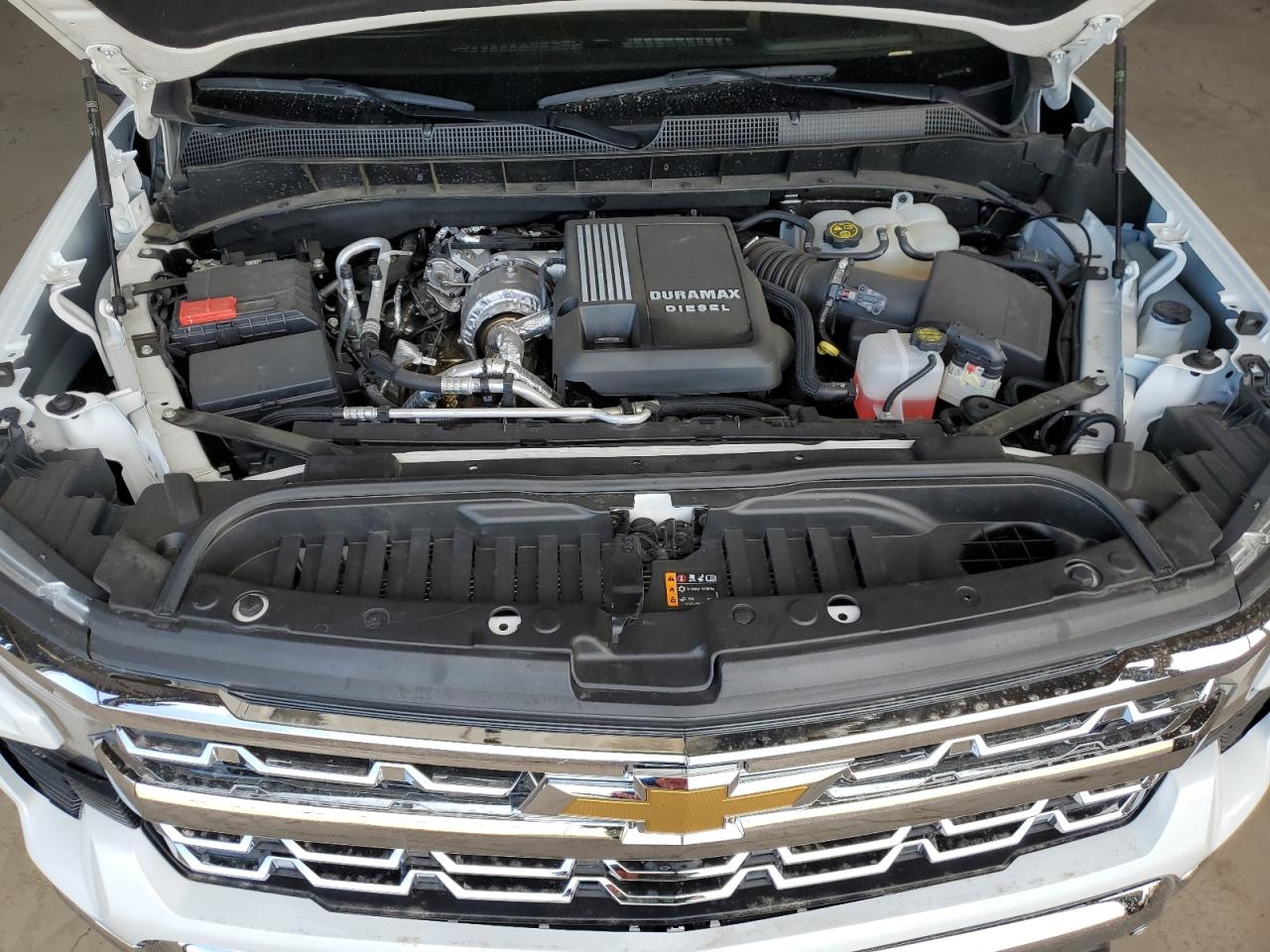 Chevrolet Silverado image 11