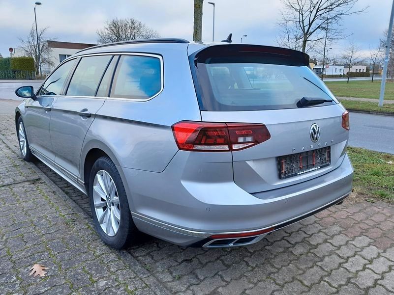 Volkswagen Passat image 3