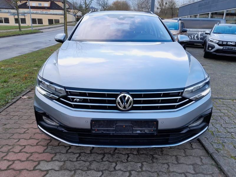 Volkswagen Passat image 7